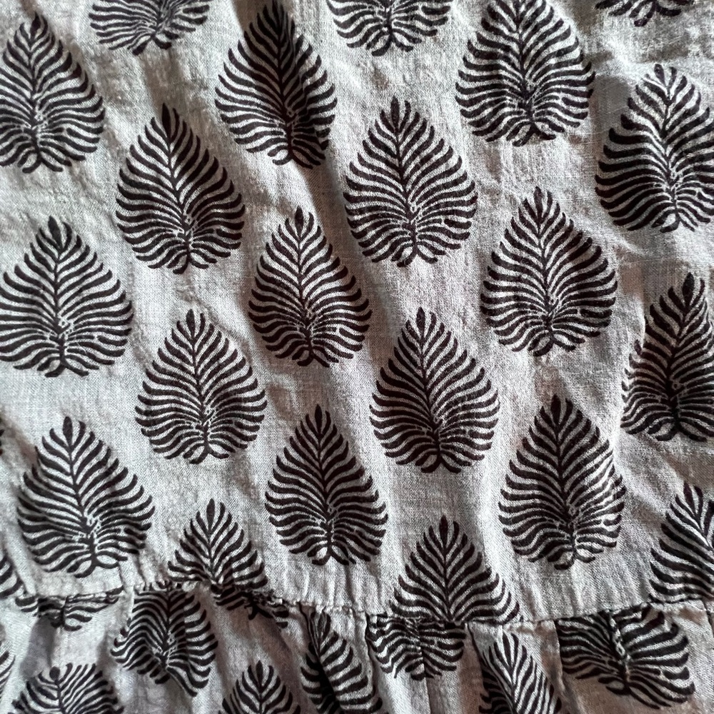 Leaf Patterned Kids Top - Picture 4 of 4